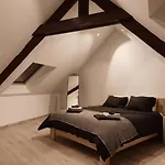 Duplex Appartement 4-6 Pers La Traction Avant